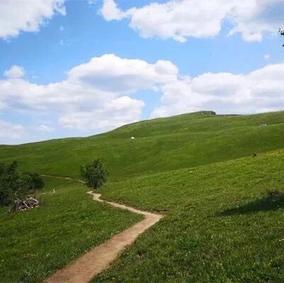 北灵山无门票 蓝天白云 高山草甸 白桦林 9公里徒步 周末1日户外徒步
